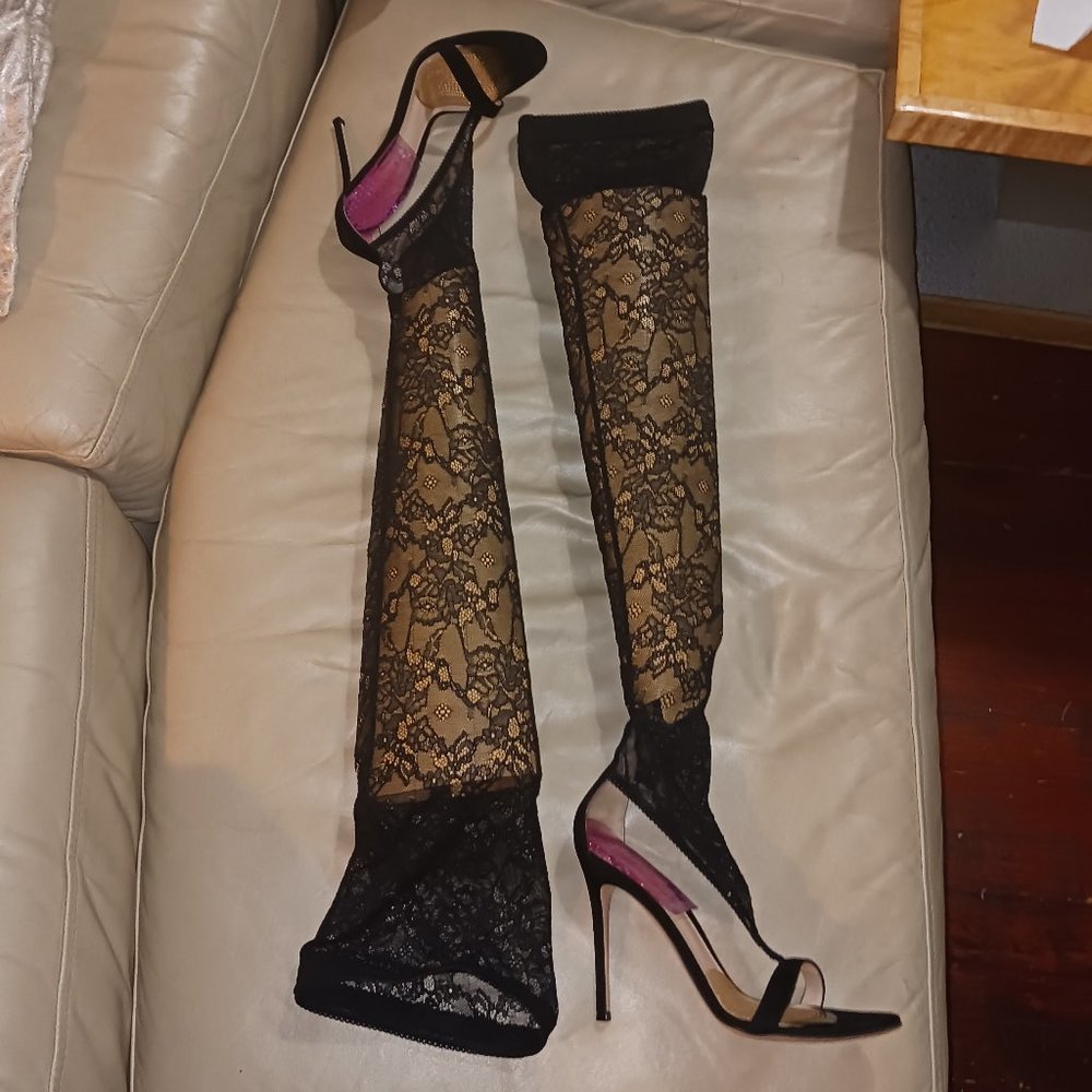 Authentic Gianvito Rossi Milano 4inch heel Black lace